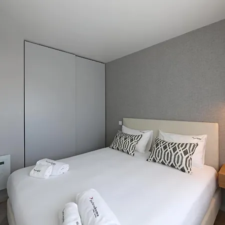 Flh Boavista Wooden Flats